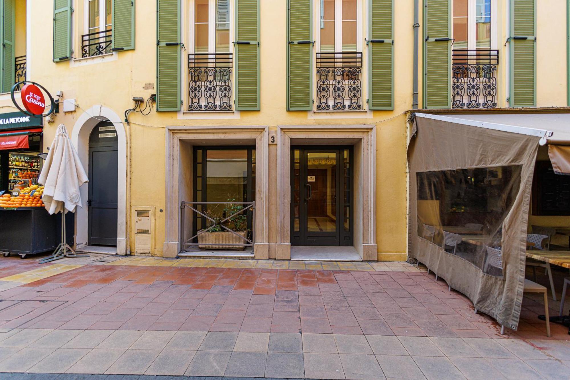 Rose 2-Clim-Centre-Plage Menton Luaran gambar