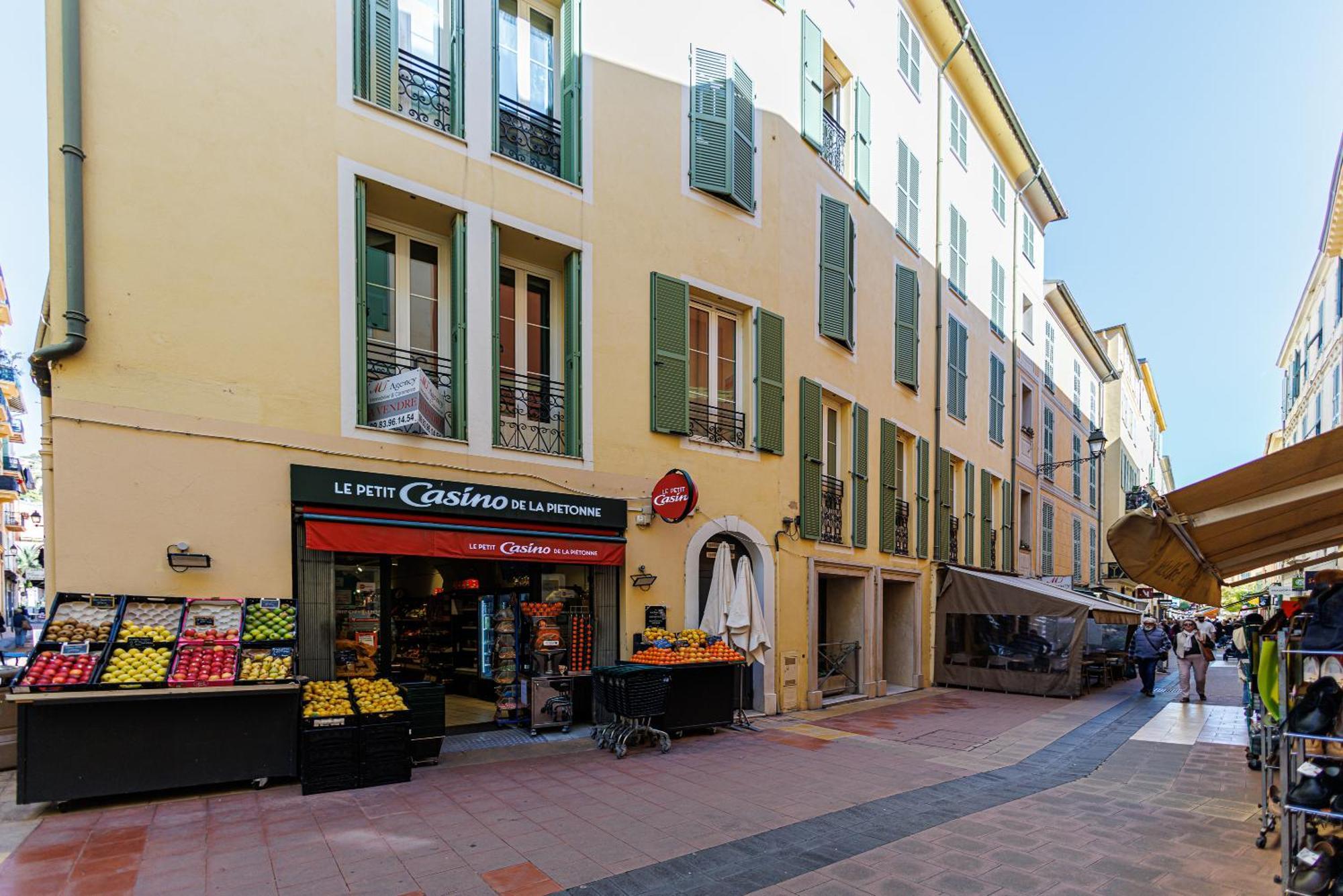 Rose 2-Clim-Centre-Plage Menton Luaran gambar